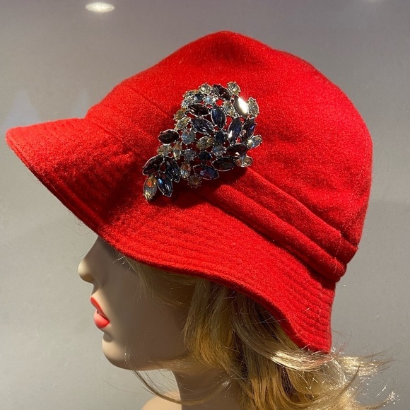 Vintage Old Hollywood Lucite Rhinestone Silver Tone Large Brooch Pin - Picture 5 of 8